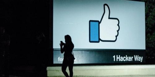 Zero Hedge : Facebook Plunges Into Bear Market, Wipes Out $132 Billion In Value