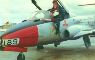 Top Gun Jane Clegg : Air Canada Accused of Mishandling Female Pilot’s Concern of Sexism