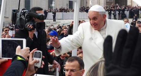 The One World Religion Cometh: Pope Francis Warmly Welcomes Top Islamic Cleric To The Vatican