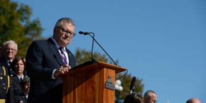 Ottawa : Solicitor General of Canada Ralph Goodale Nurse Spews Trudeau Policies Up His Boxing Undefeated Carreer